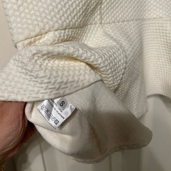 Ganni from ANTHROPOLOGIE White Sleeveless Peplum Top Small - Picture 5 of 6